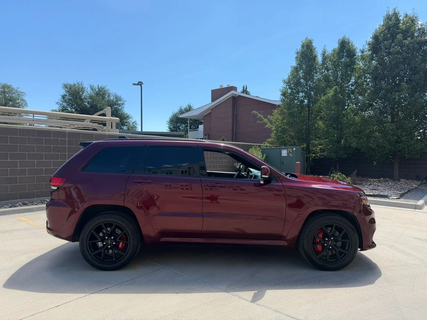 jeep grand cherokee 2016 1C4RJFDJ9GC416986 image jeep grand cherokee 2016 1C4RJFDJ9GC416986 image